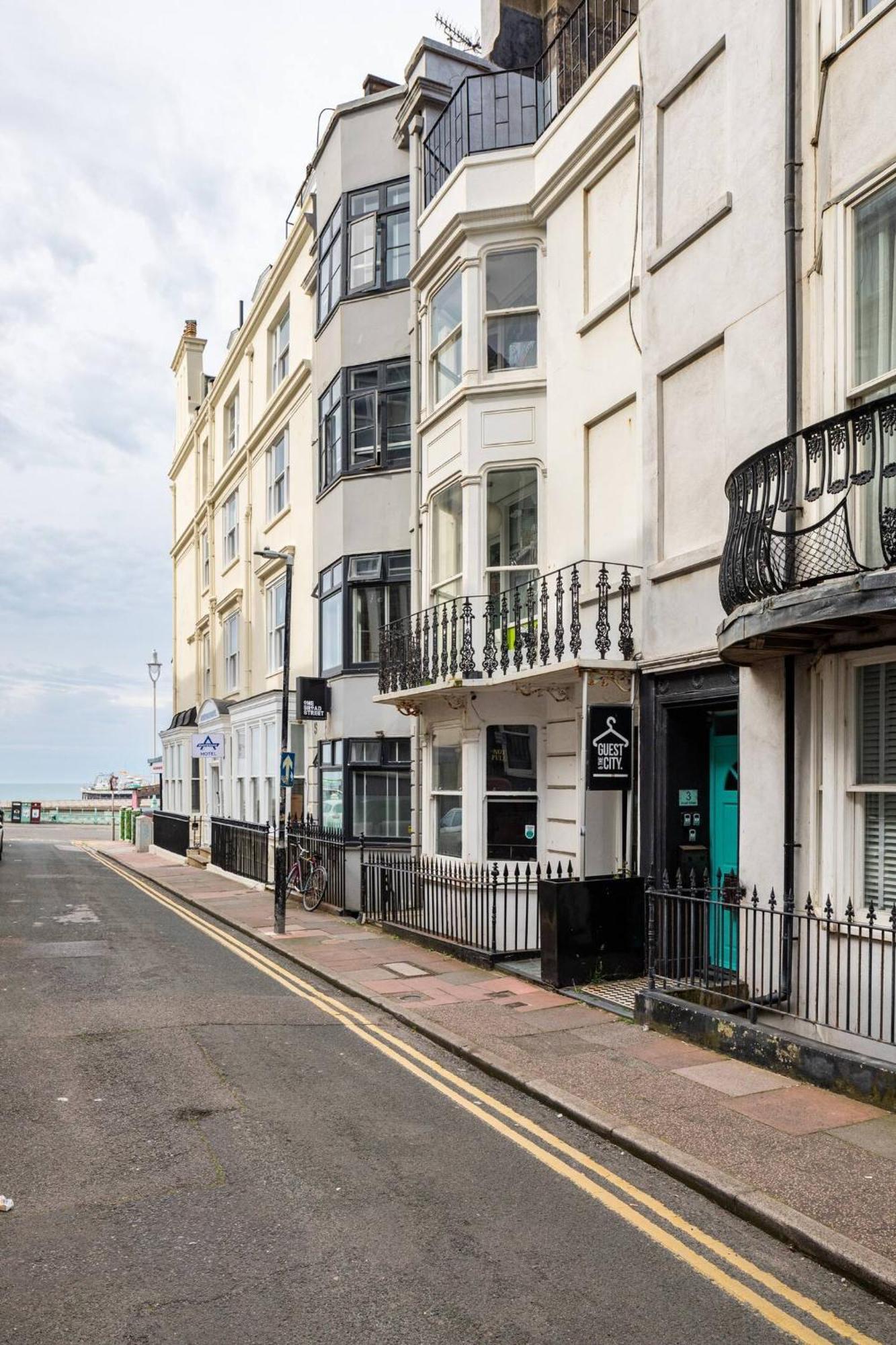 Guest And The City Brighton Rum bild